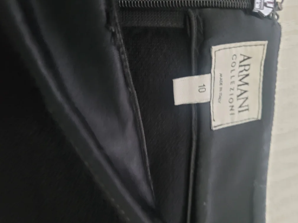 Armani Collezioni Black Skirt Size 10