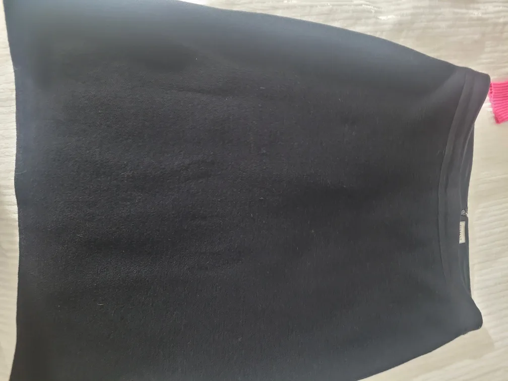 Armani Collezioni Black Skirt Size 10 - photo 2