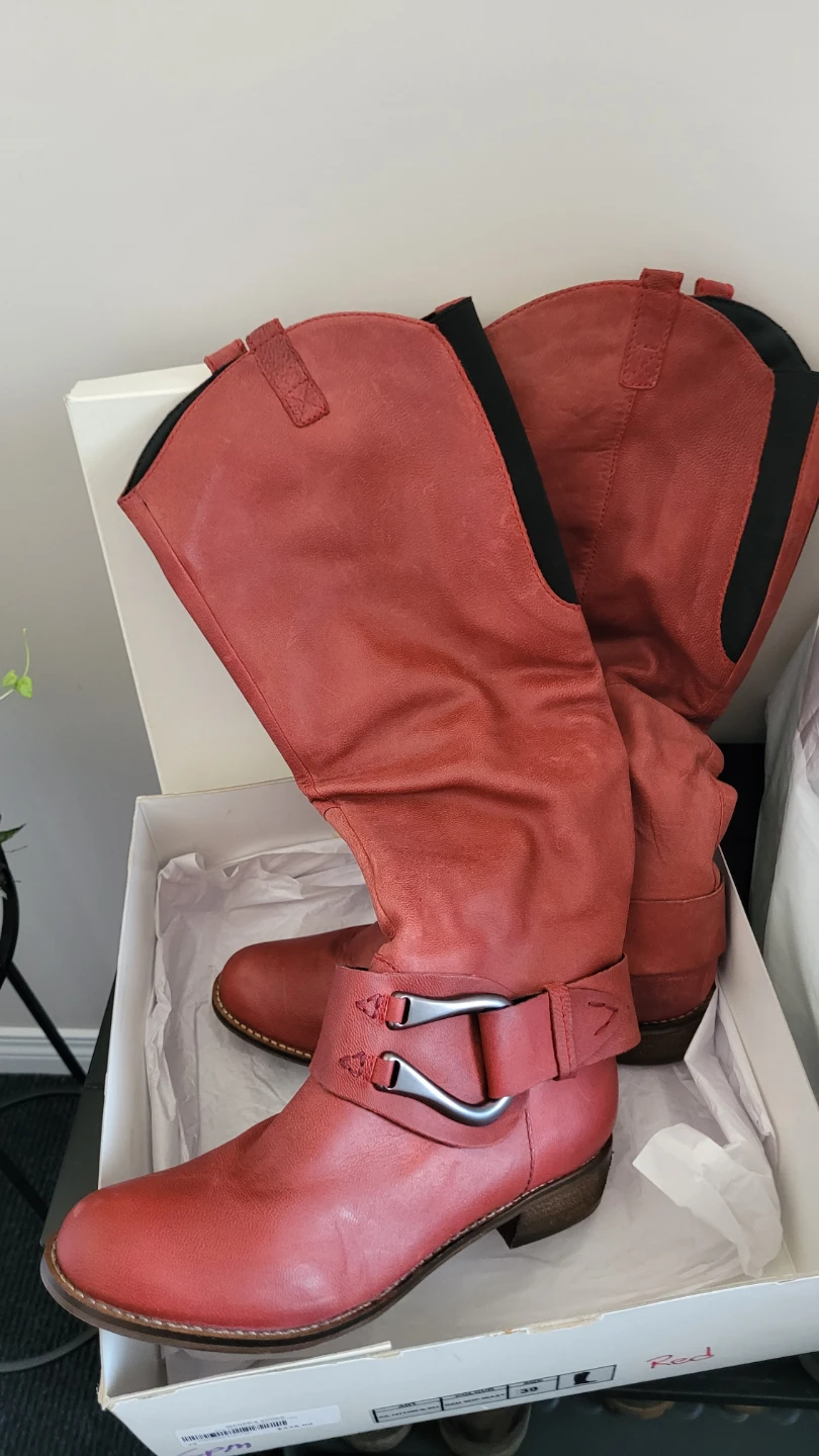 Wener's Shoes Red Shp Waxy Boots Size 39