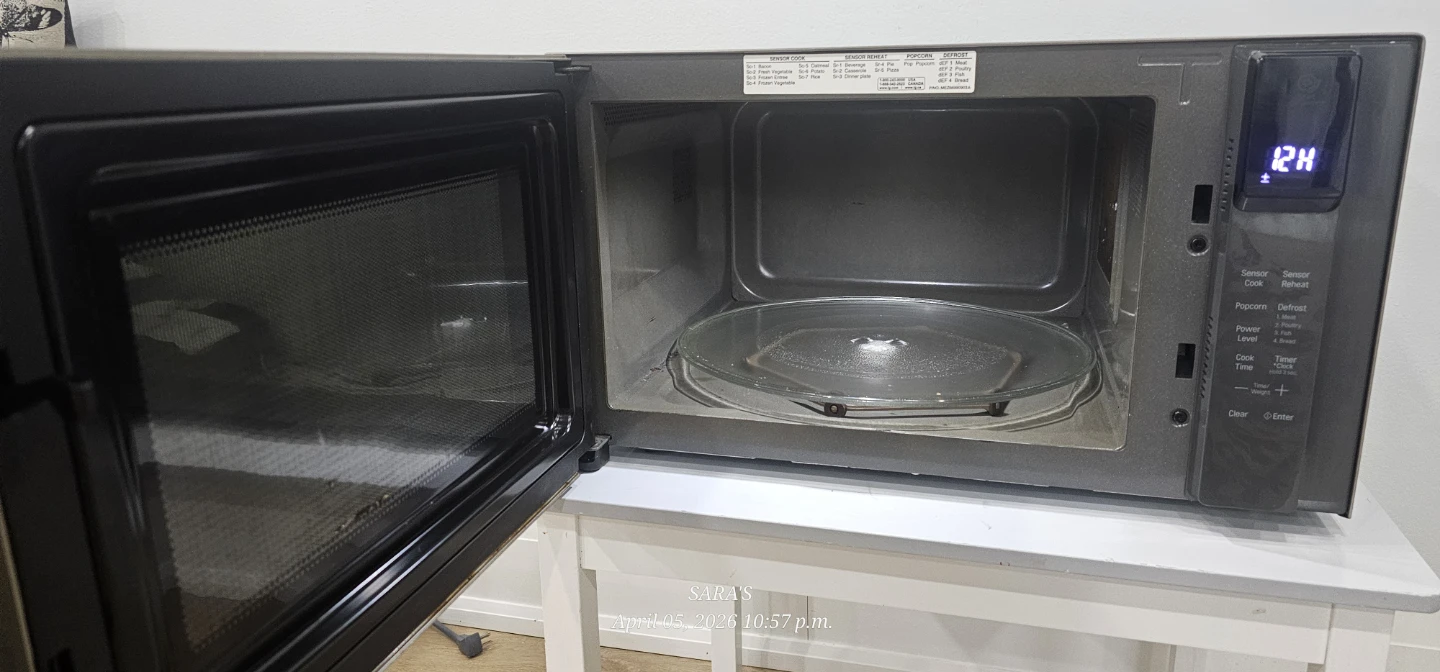 LG Stainless Steel Microwave Oven - photo 3