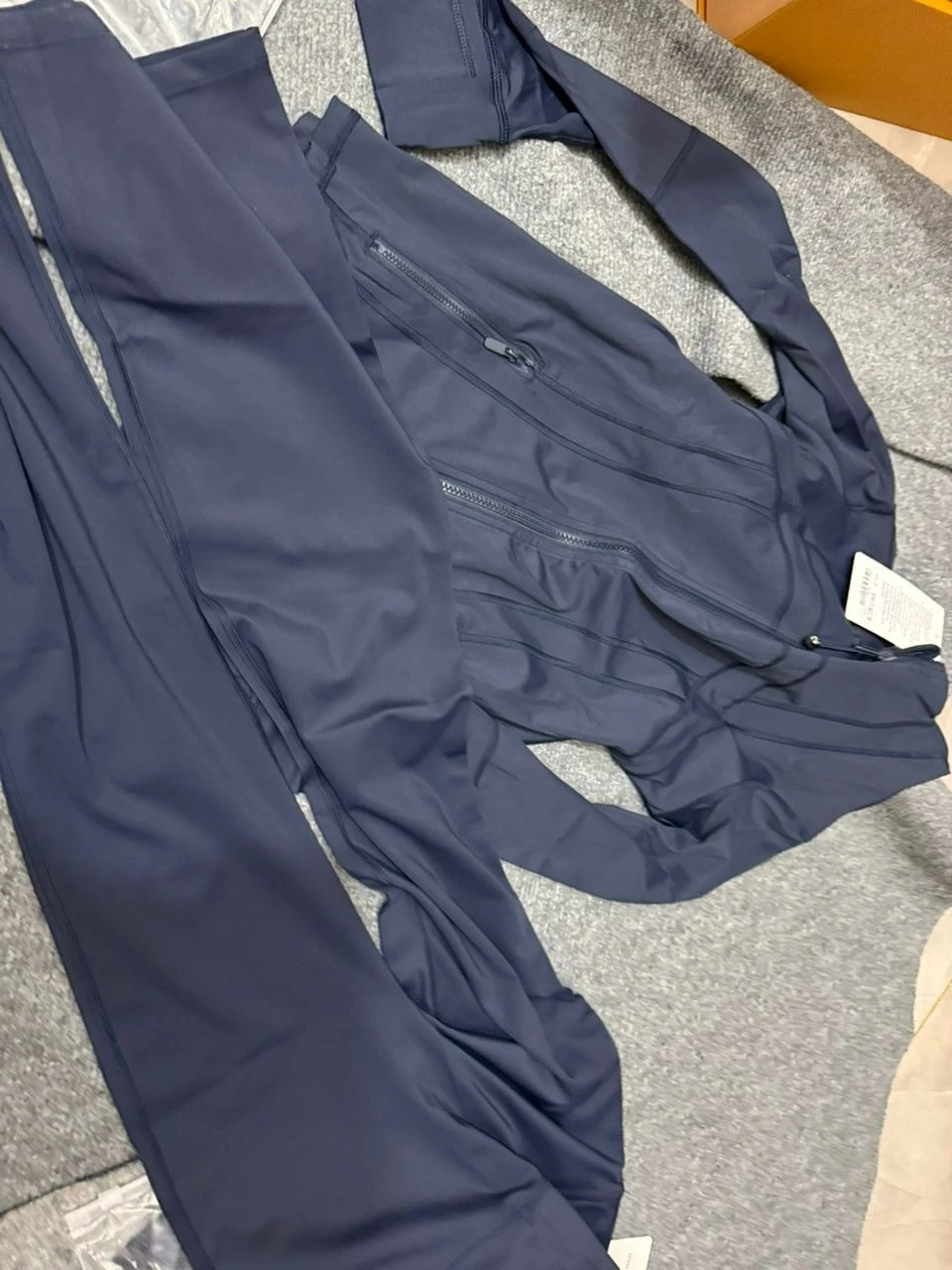 Lululemon Define Jacket and Pants Set - photo 2