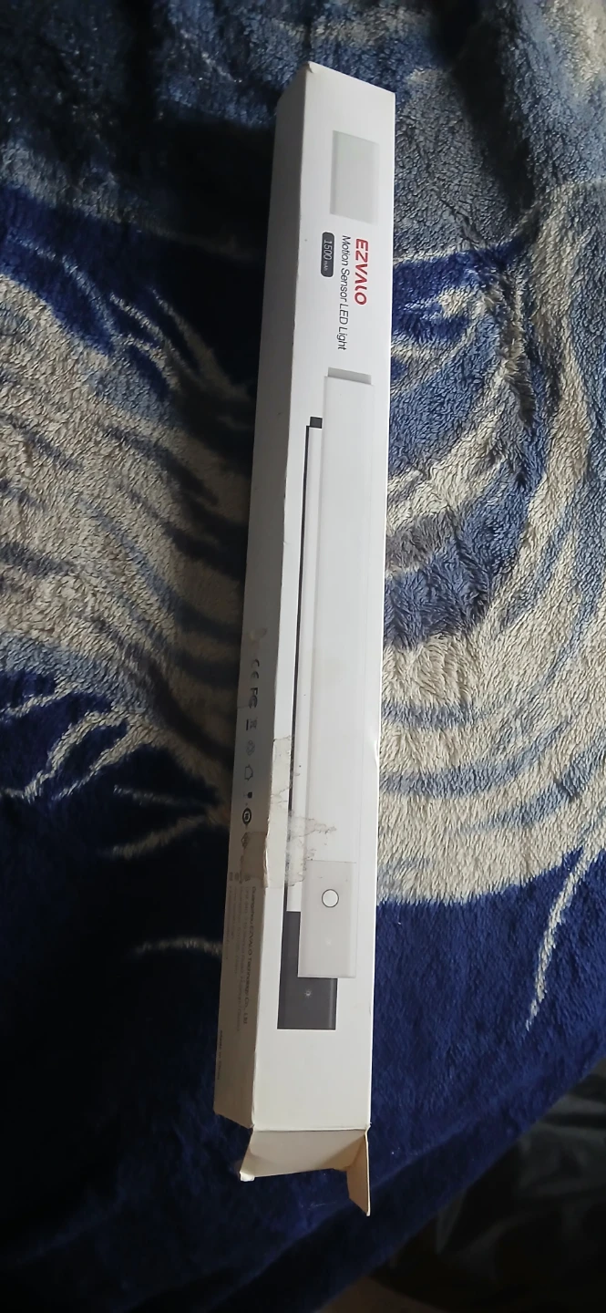 EZVIO Motion Sensor LED Light Bar