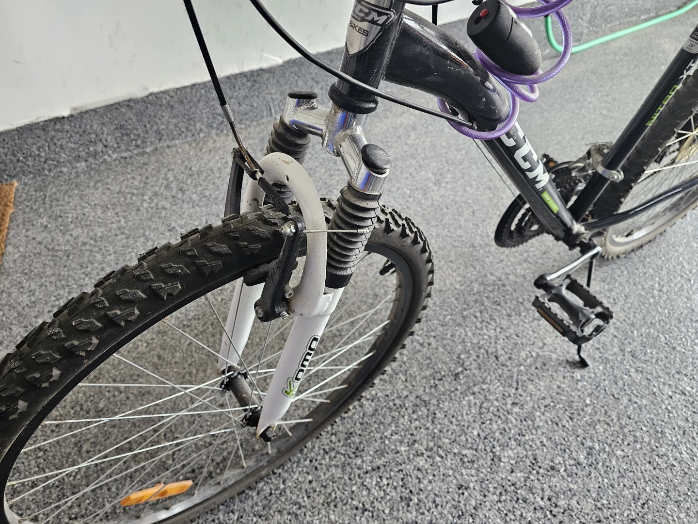 CCM Mountain Bike - 20" Frame - photo 2
