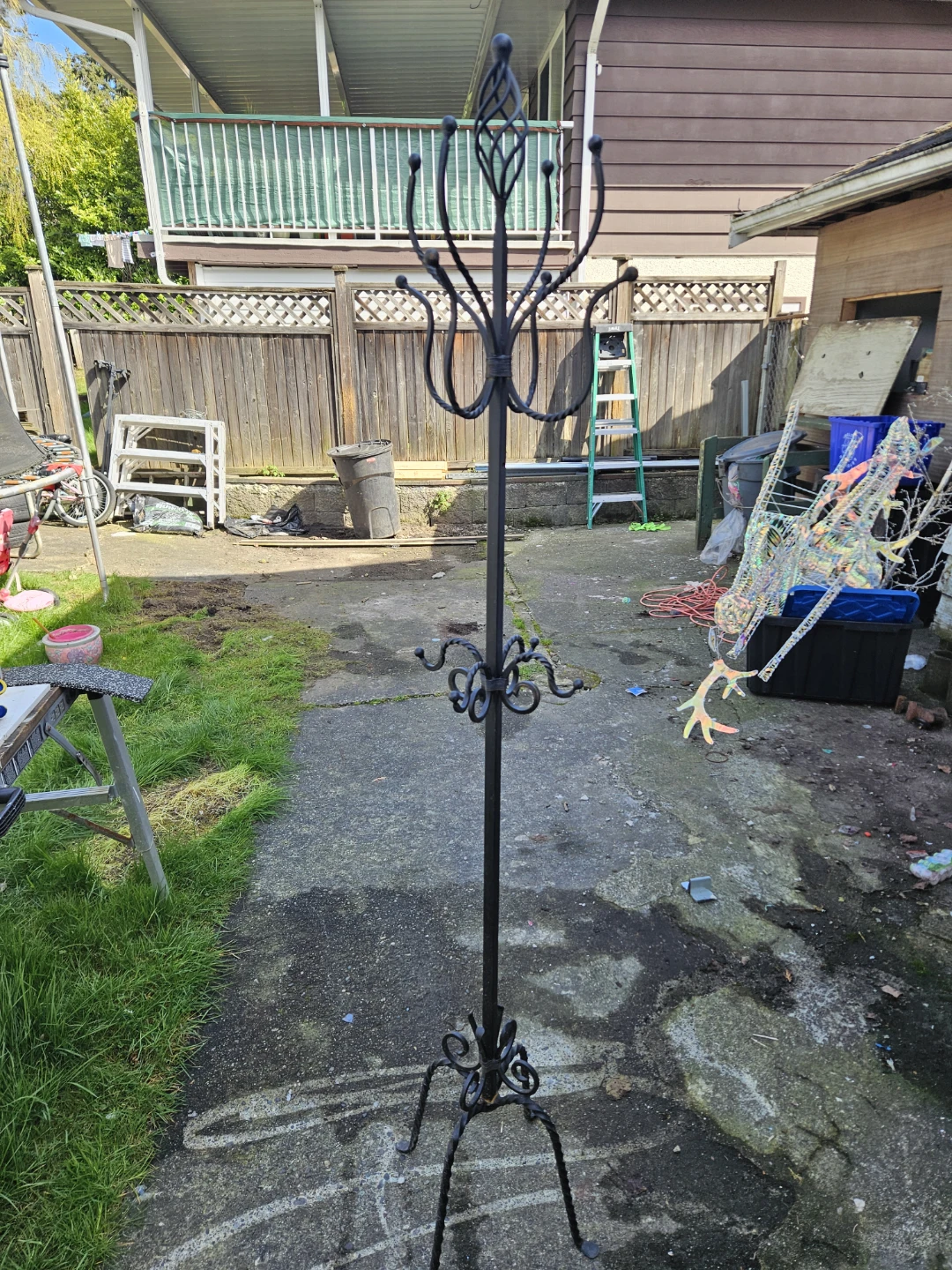 Black Metal Coat Rack