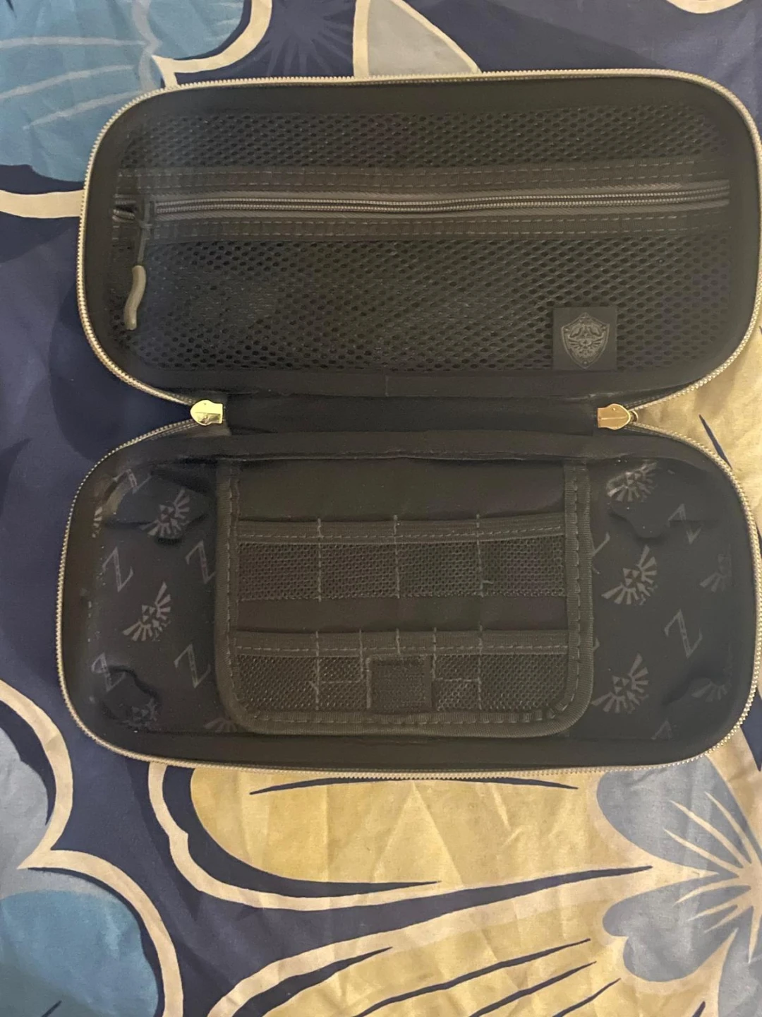 Nintendo Switch Console with Zelda Case - photo 2