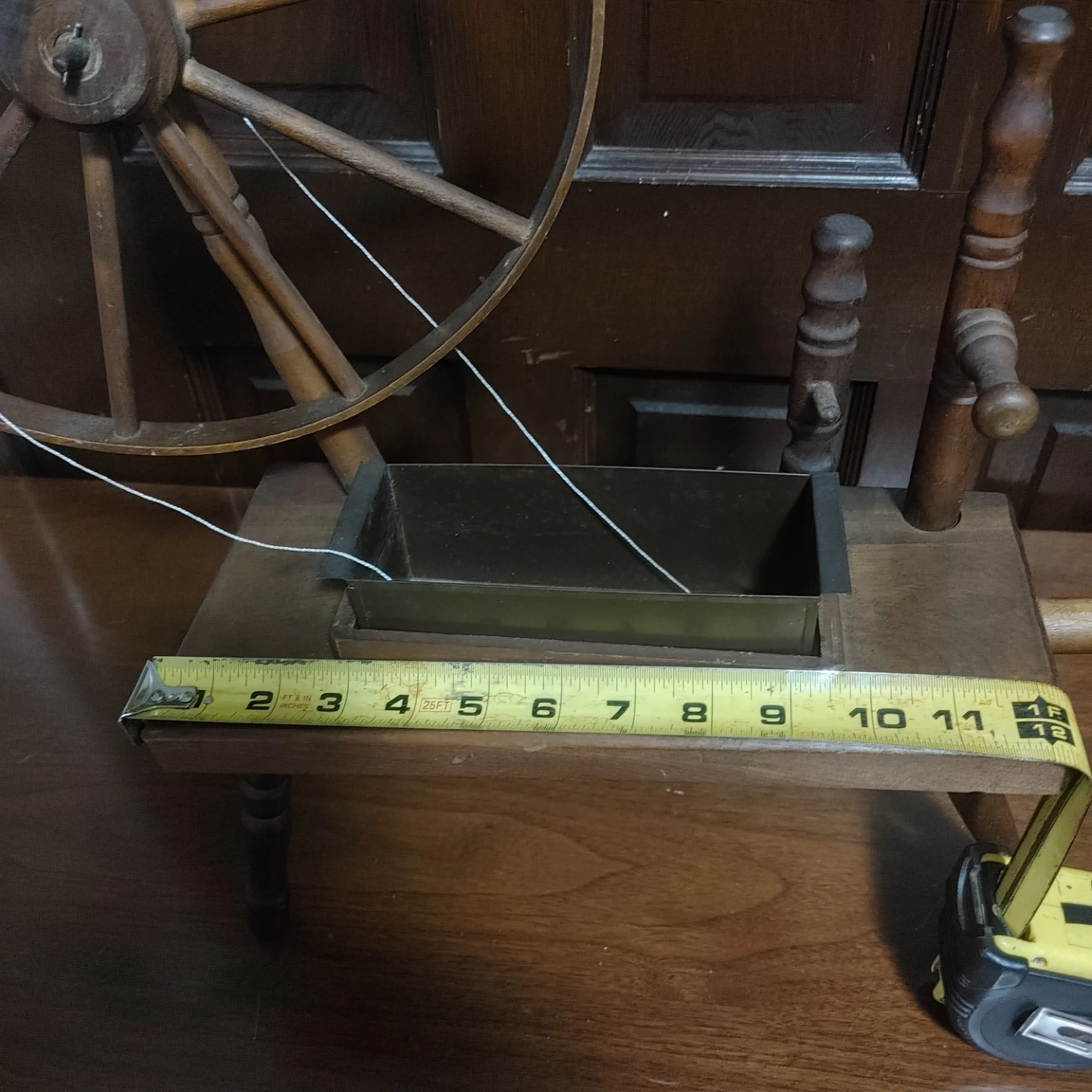 Vintage Wooden Spinning Wheel - photo 2