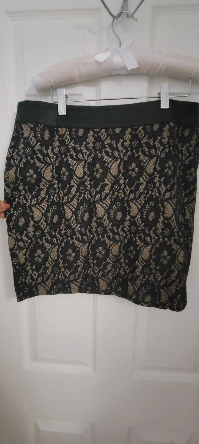 🌱 DEPT. Lace Mini Skirt