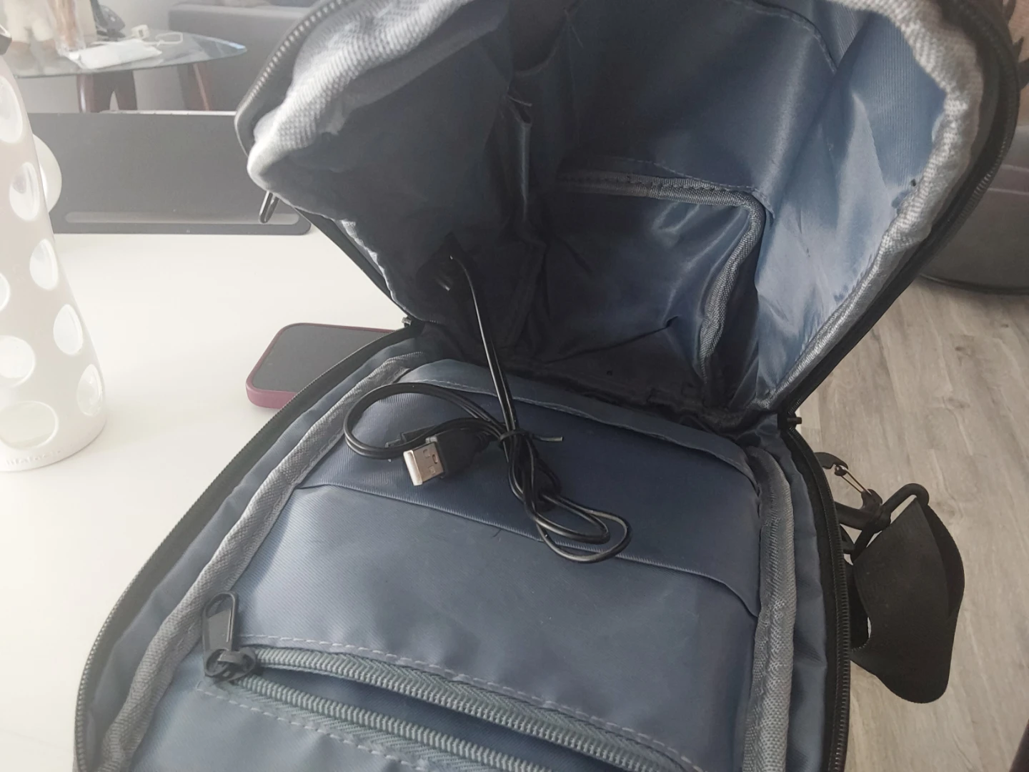 Weixier Sport+ Black Sling Bag with USB Port for traveling - photo 5