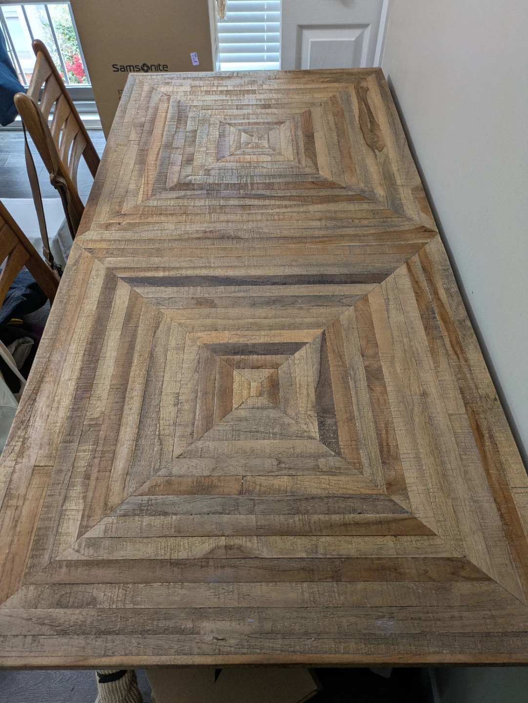 Structube solid wood table