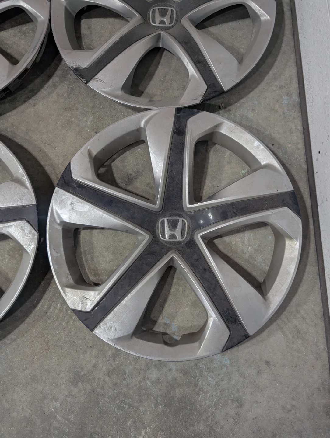 (4)-16 Inch Honda Civic Wheel Covers - photo 2