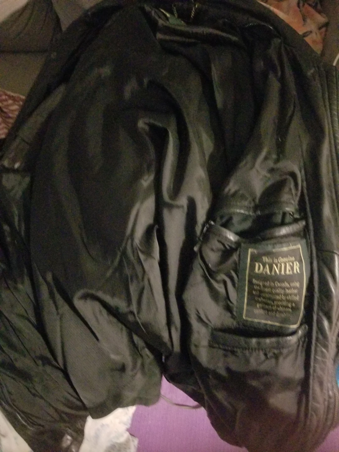 Danier leather jacket large - photo 2