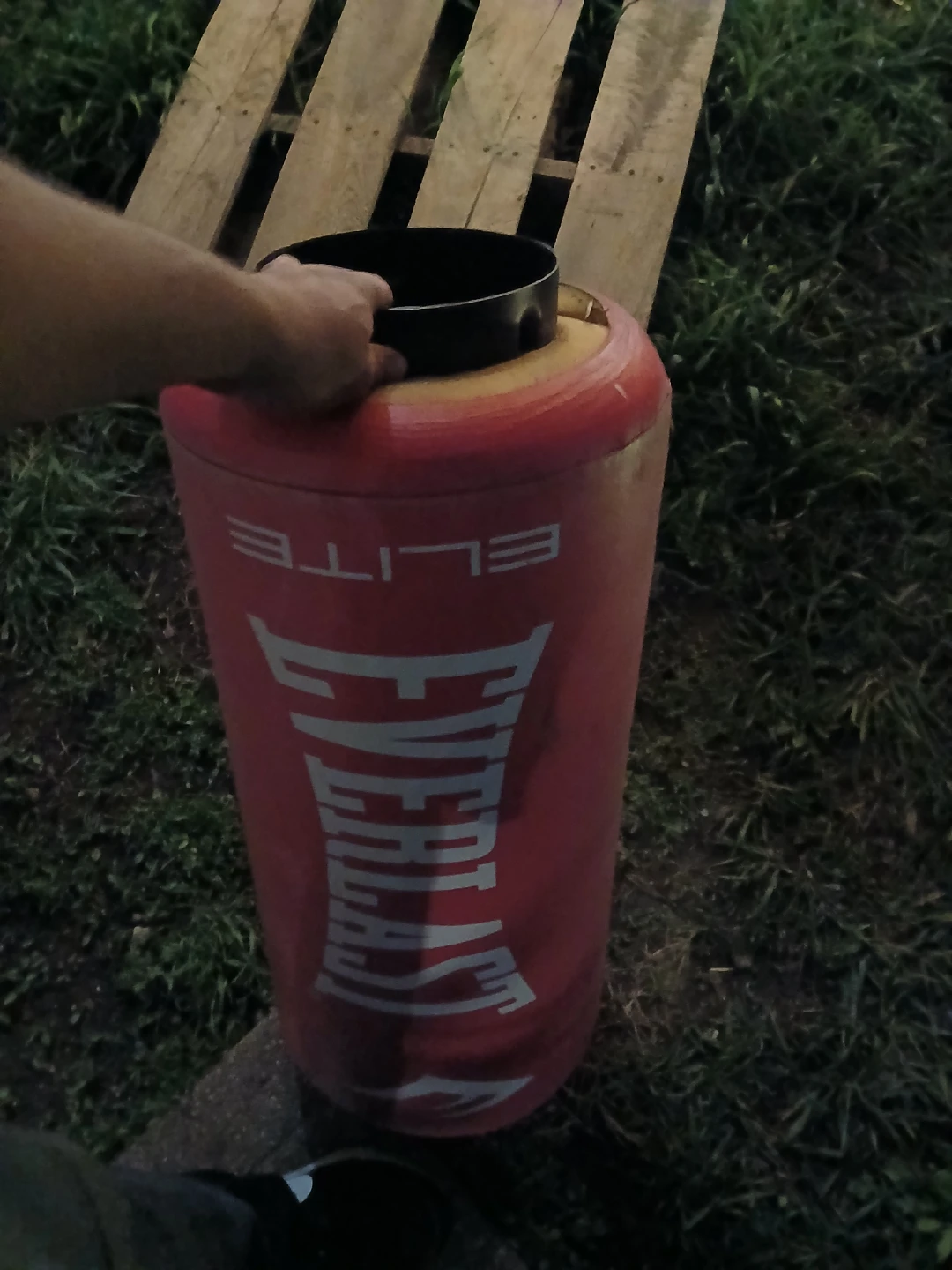 Everlast Elite Freestanding Heavy Bag - photo 4