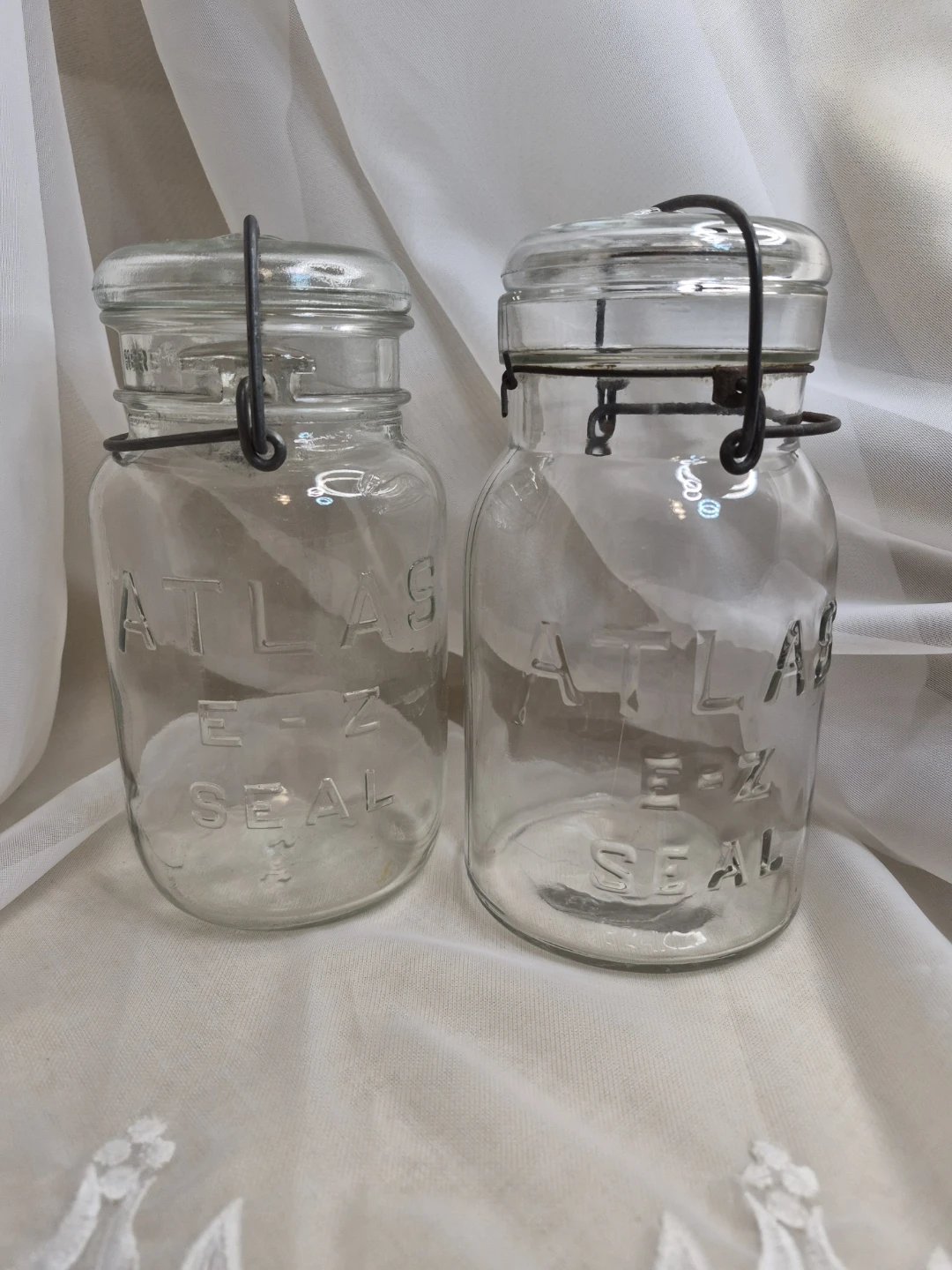 Pair of Vintage Clear Atlas E-Z Seal Wire Bail Quart