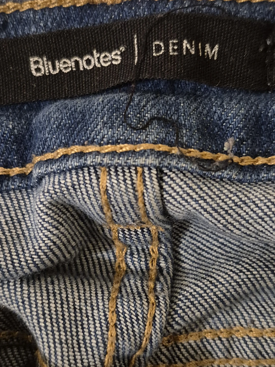 Bluenotes Distressed Denim Jeans Size 8 - photo 3