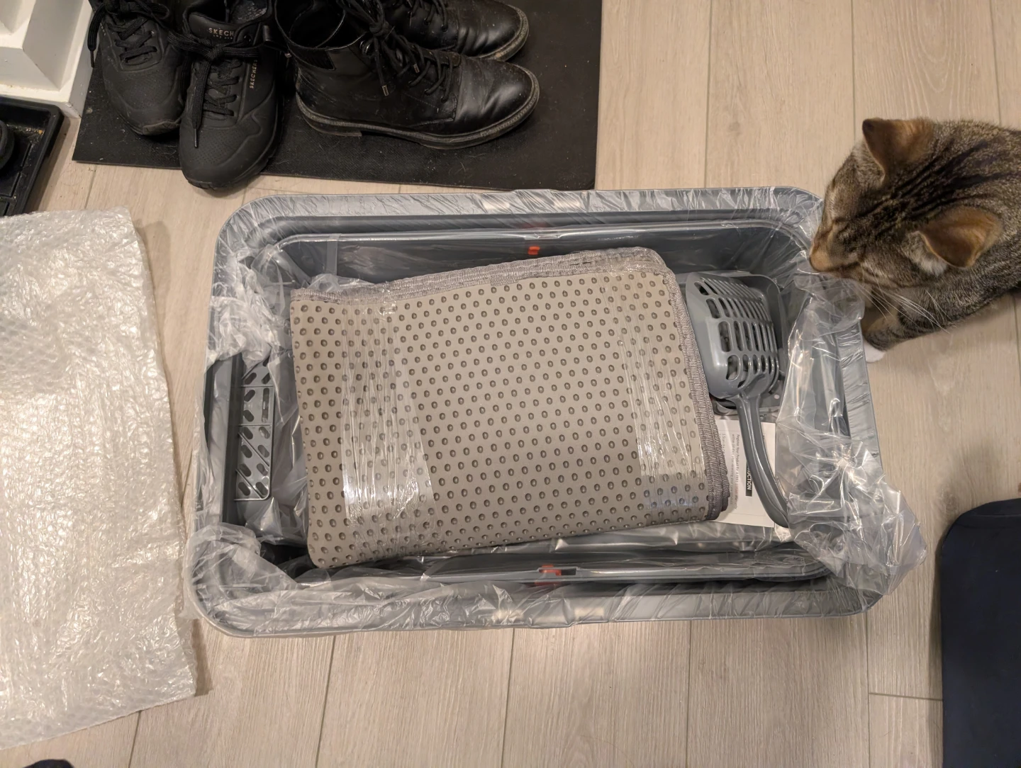 Large Covered Grey Kitty Litter Box (Adjustable) - photo 2