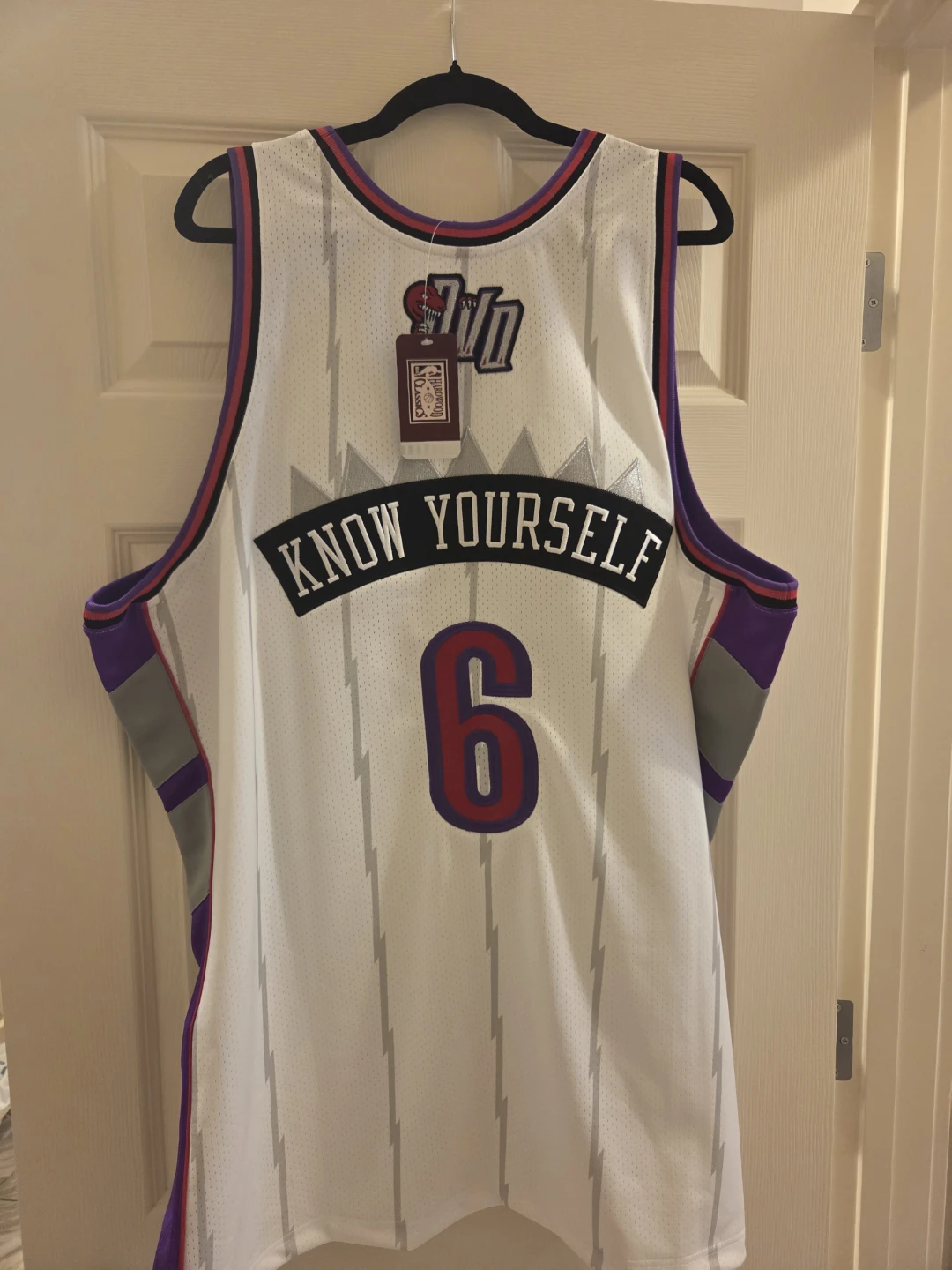 OVO x Mitchell & Ness Toronto Raptors Drake Jersey - photo 2