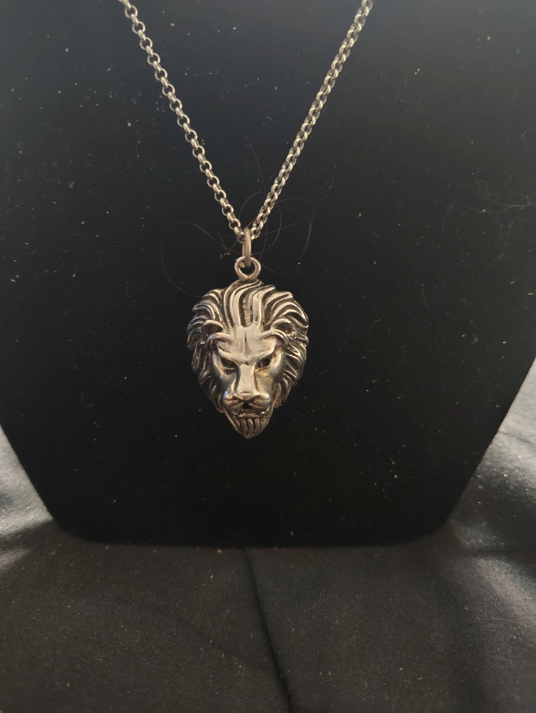 Lion Head Pendant Necklace - photo 2