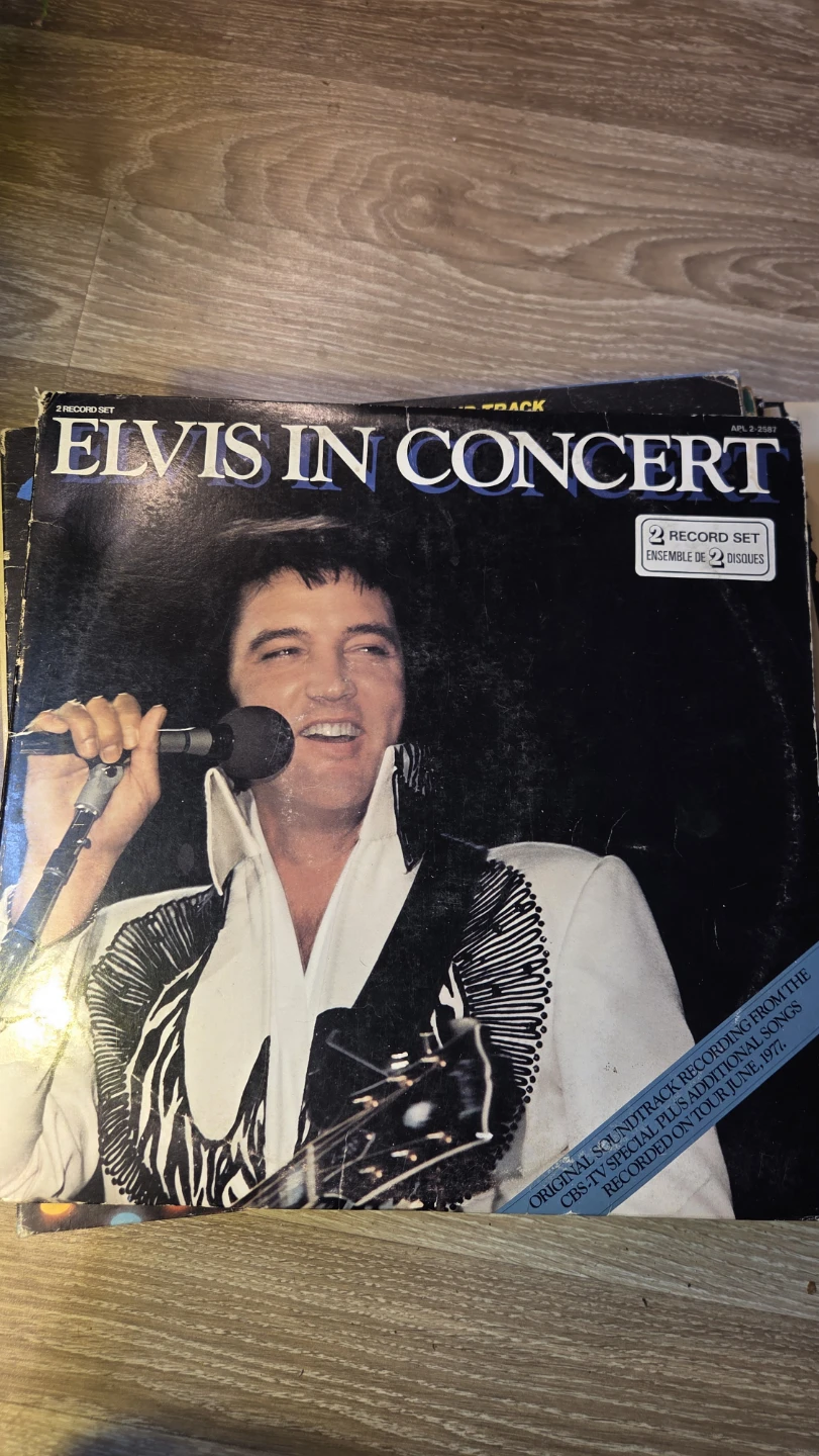 Elvis in Concert 2 Record Set Vinyl