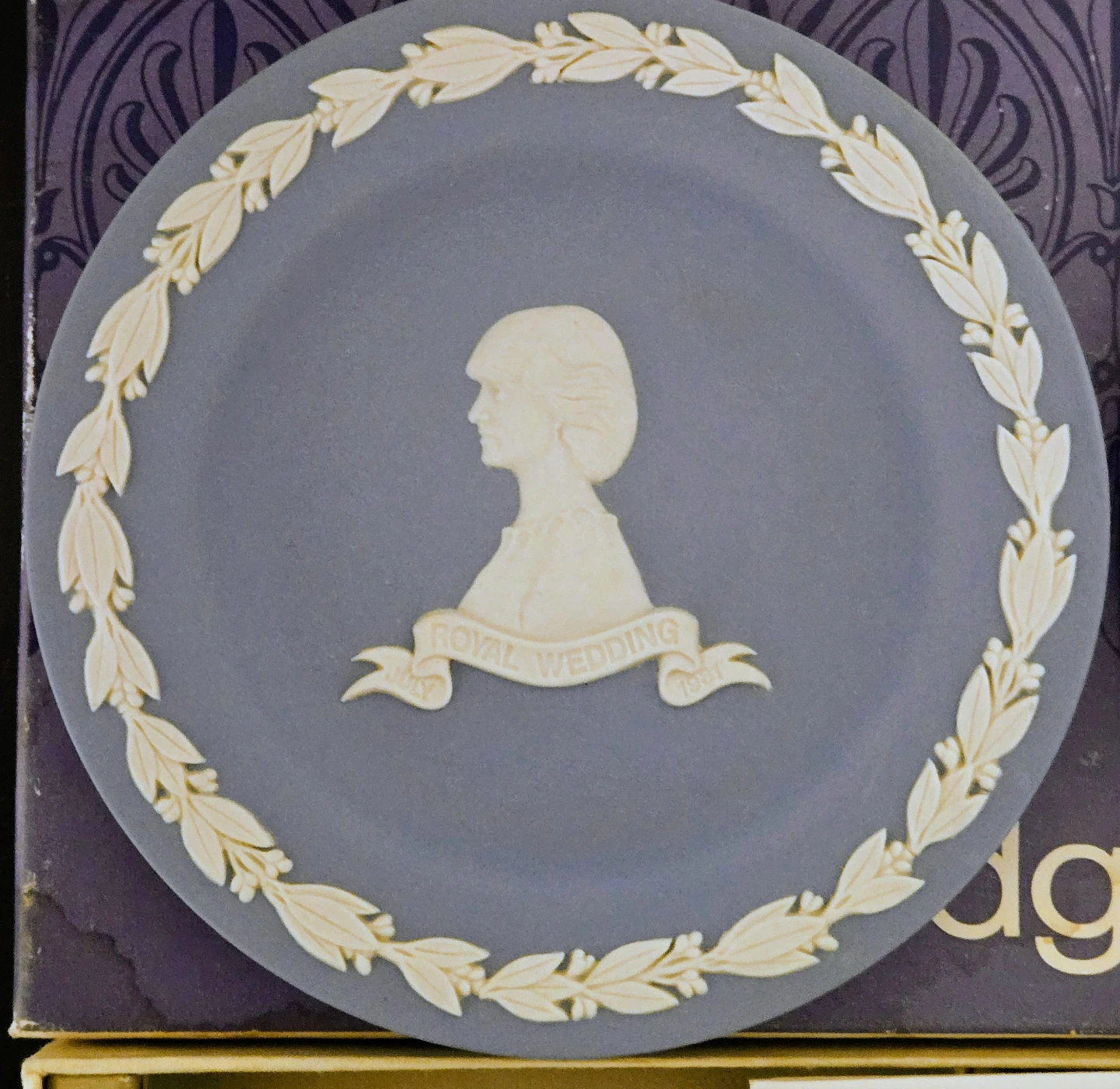 Vintage Wedgwood Royal Wedding Commemorative Boxed Set - photo 3