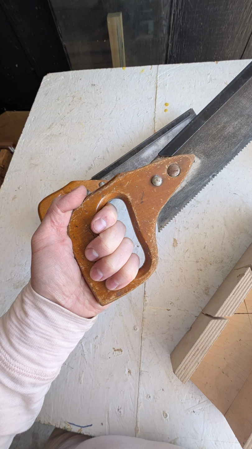 Pair of Hand Saws with Mitre Box - photo 4