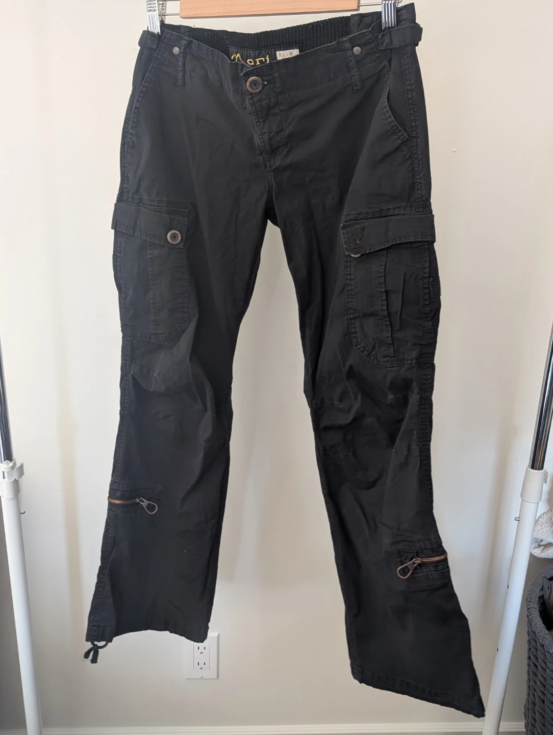 Mori Cargo Pants - Black - Size M