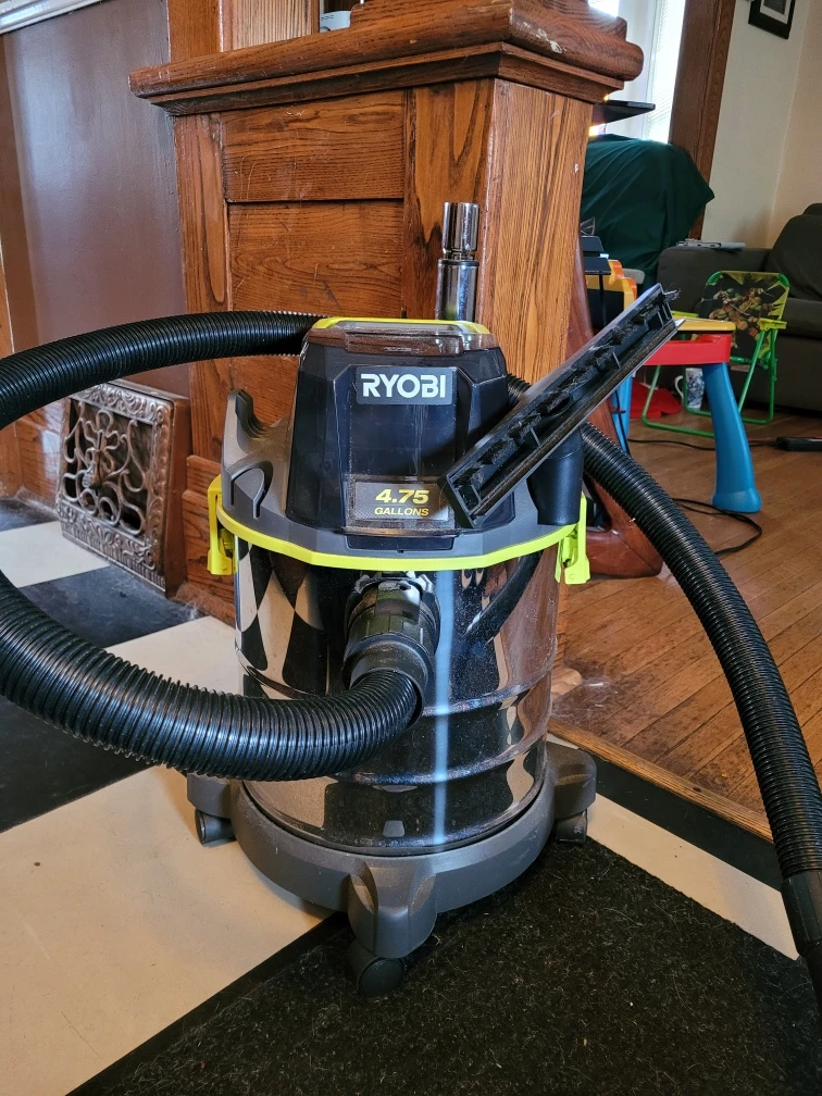 Ryobi 4.75 Gallons Wet/Dry Vacuum - photo 2