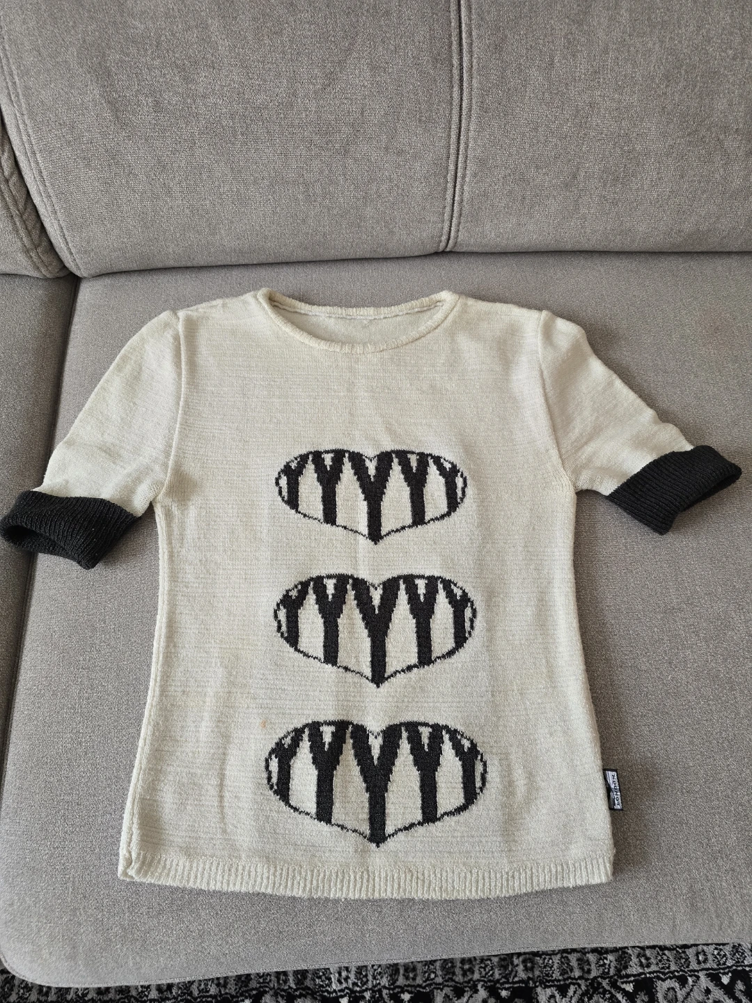 Cream "YYYY" Heart Tunic Sweater - Size M
