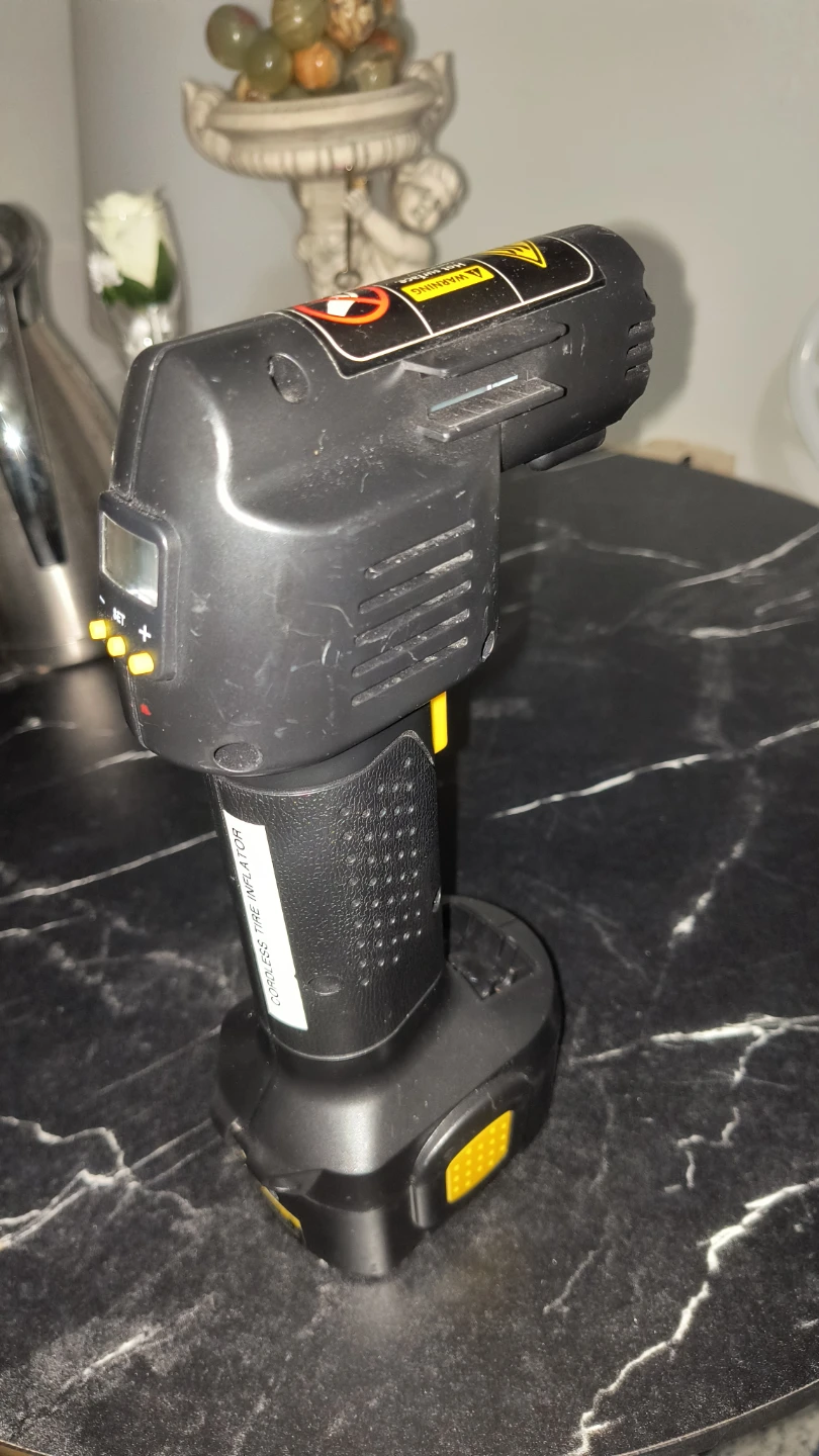Sharper Image Portable Air Compressor - photo 2