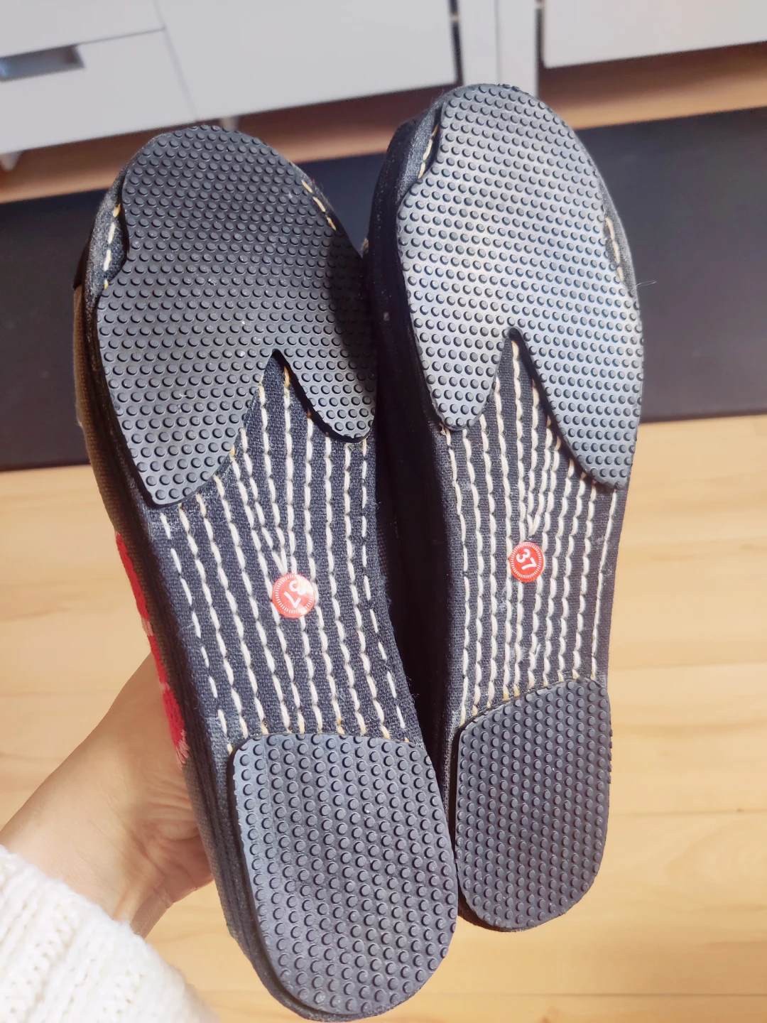 Embroidered Floral Flats - Size 37 - photo 2