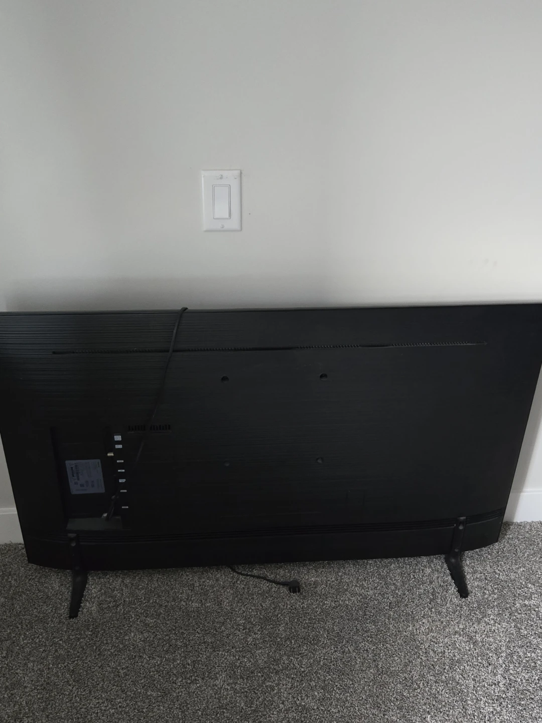 Samsung 4k smart tv couple years old never used. - photo 2