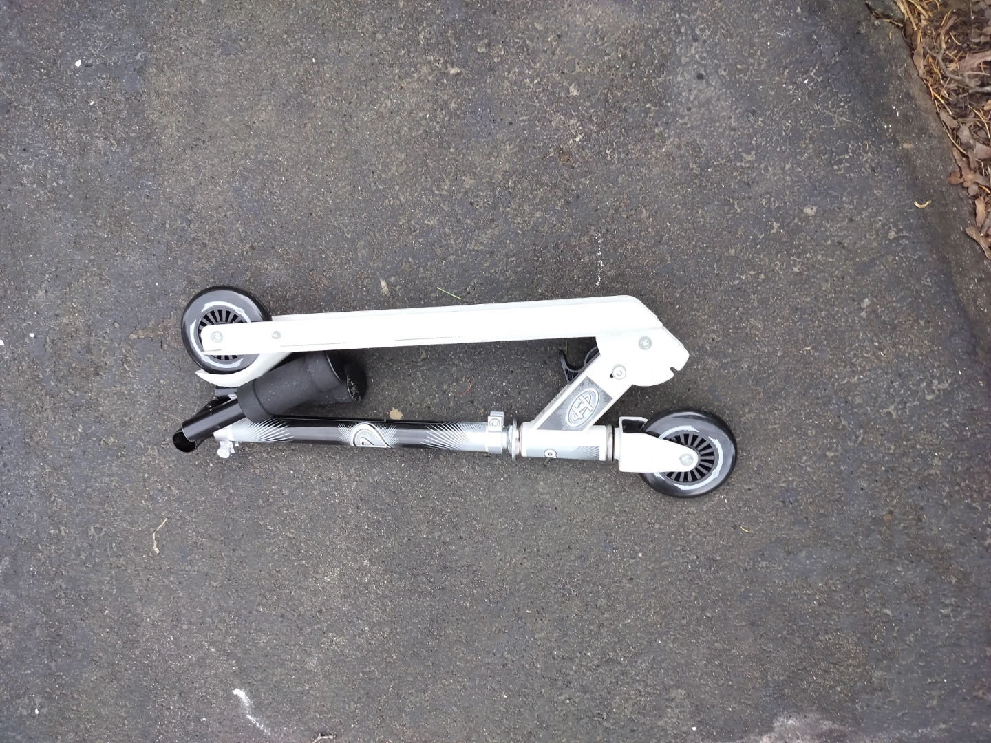 Halo Kids Scooter - photo 2