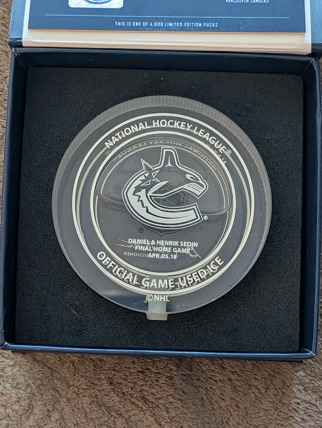 Vancouver Canucks Daniel & Henrik Sedin Puck - photo 2