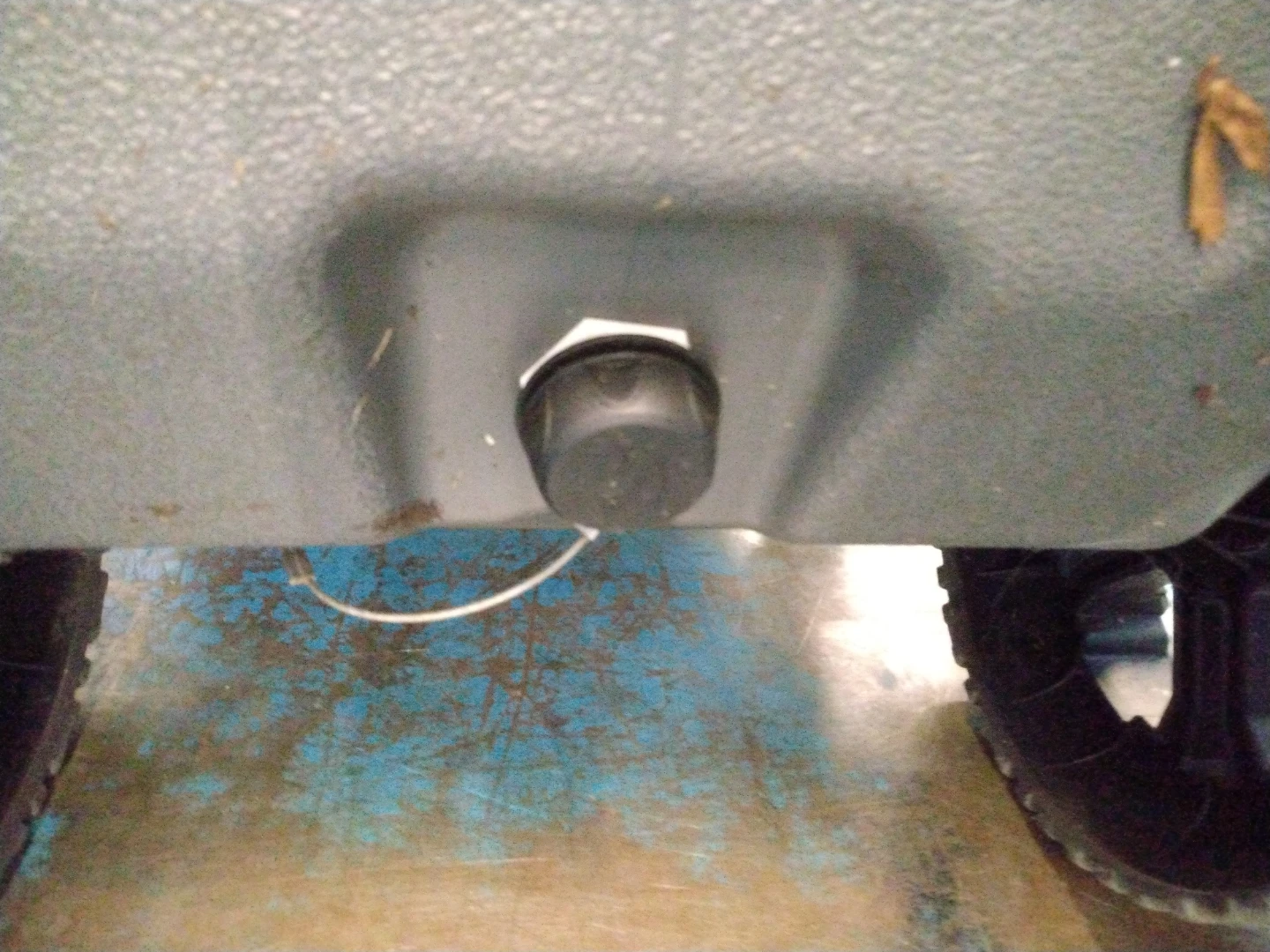 Igloo Rolling Cooler - photo 5