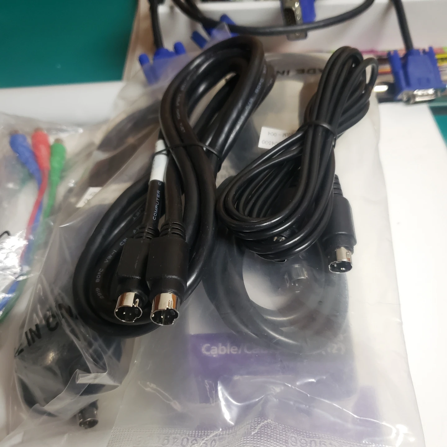 Assorted Computer Cables and others, enquire - photo 3