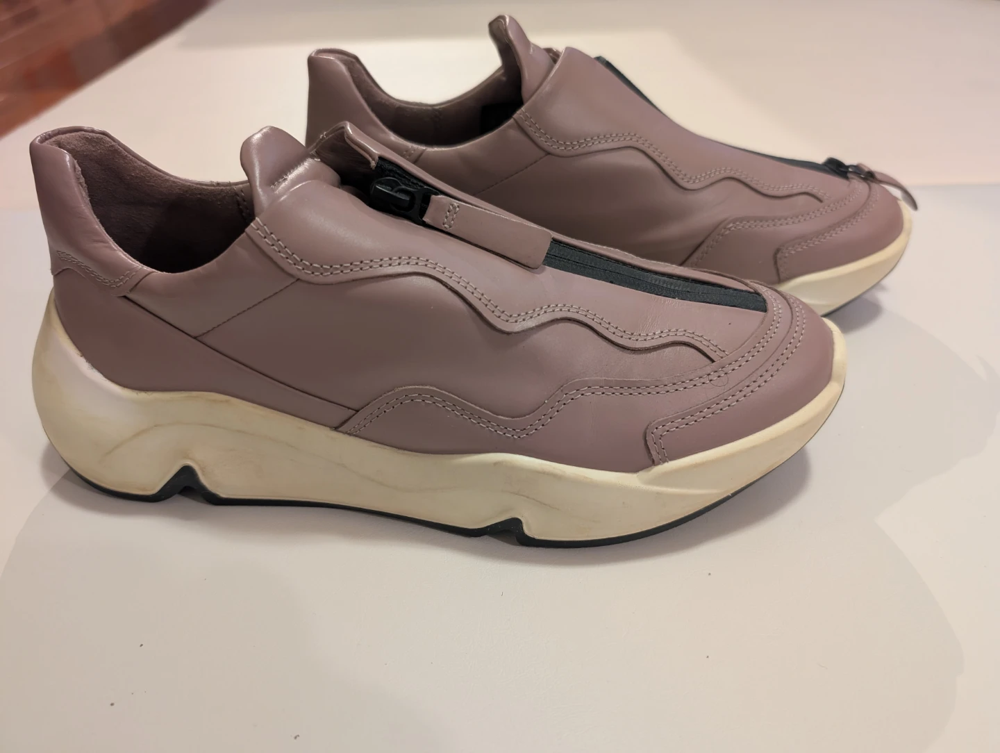 ECCO Women's Leather Zip Sneakers Size EU 40
