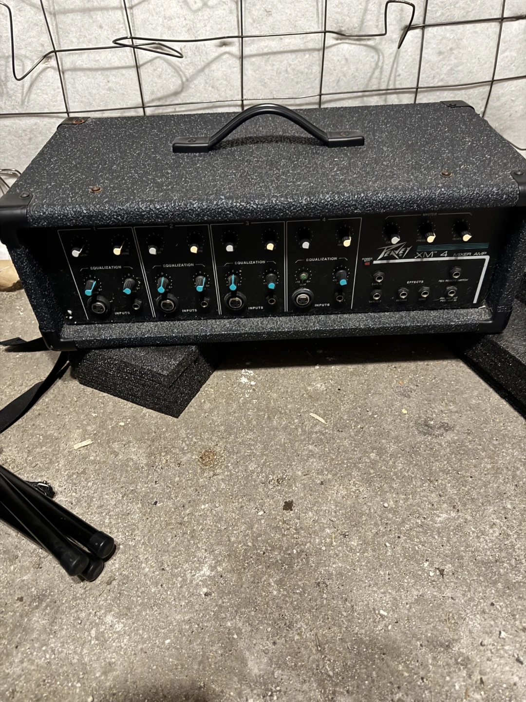 Peavey XM 4 Mixer Amp