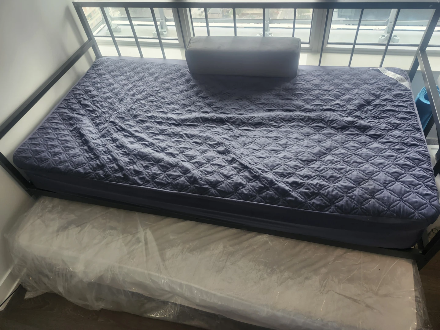 Metal Daybed with Trundle  and Mattress with waterproof cover - photo 2