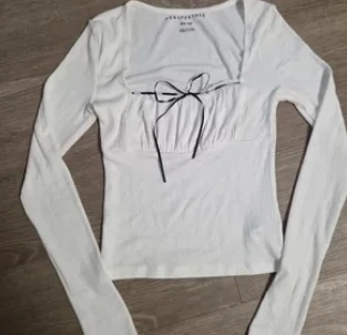Aeropostale White Long Sleeve Top Size M