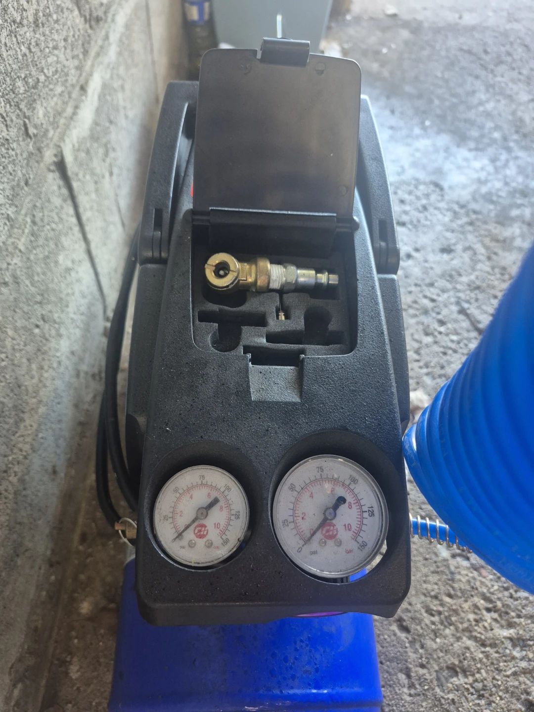 Campbell Hausfeld 3 Gallon Air Compressor - photo 4