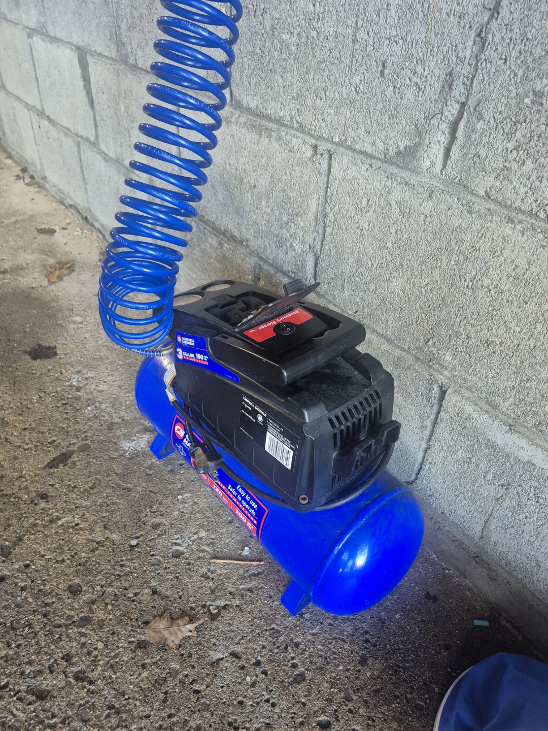 Campbell Hausfeld 3 Gallon Air Compressor - photo 5