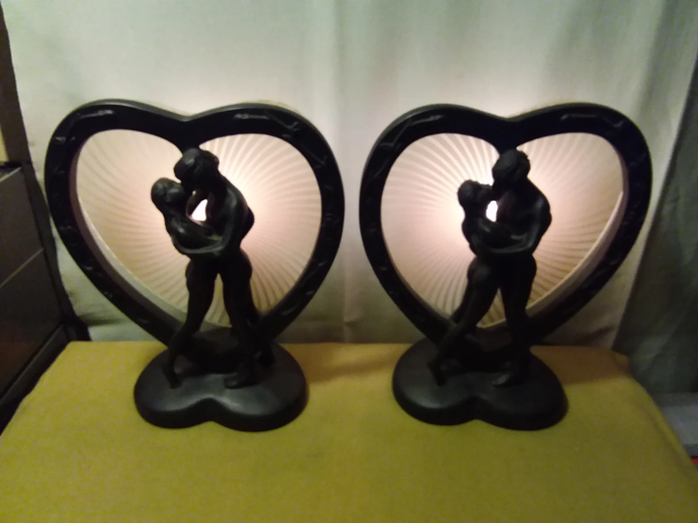 🛋️ ♥️ ➡️ Pair of Heart Shaped Couple Lamps 💏 🛋️ ♥️