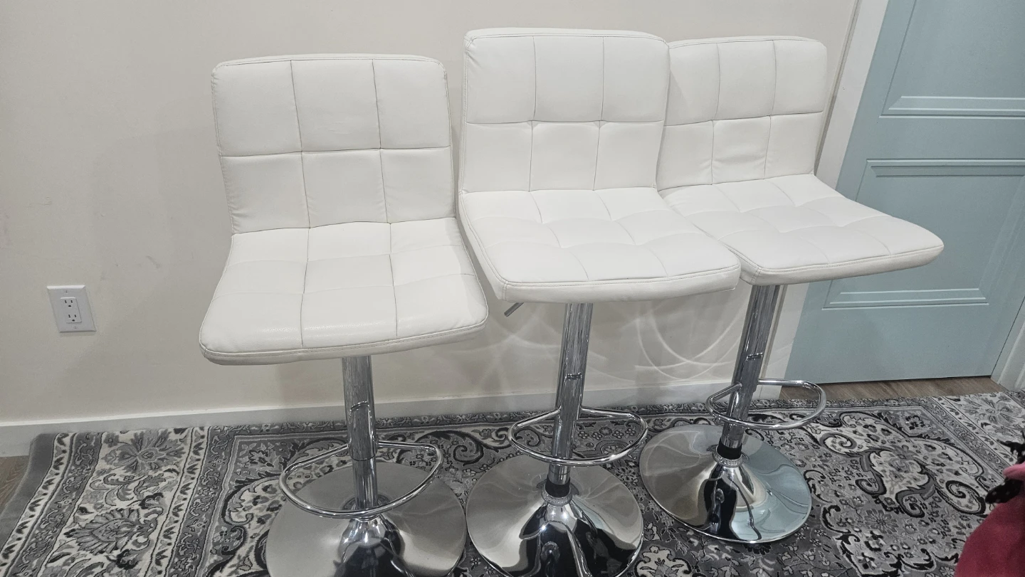Set of 3 White Adjustable Bar Stools