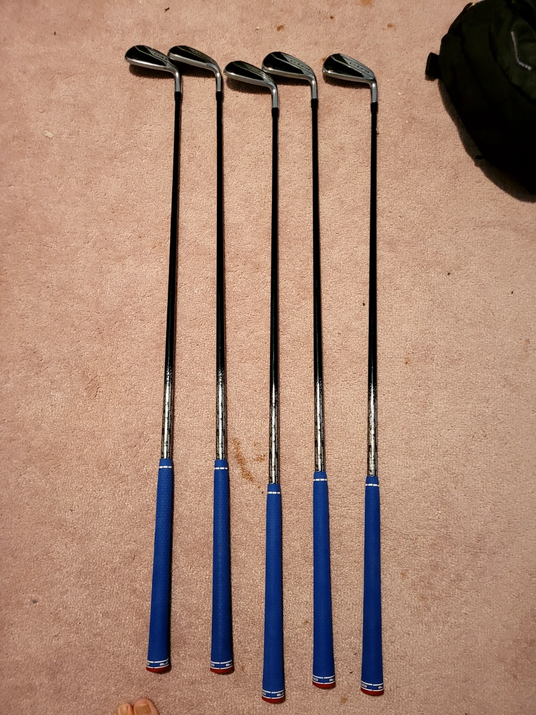 Cobra one-length iron set - photo 3