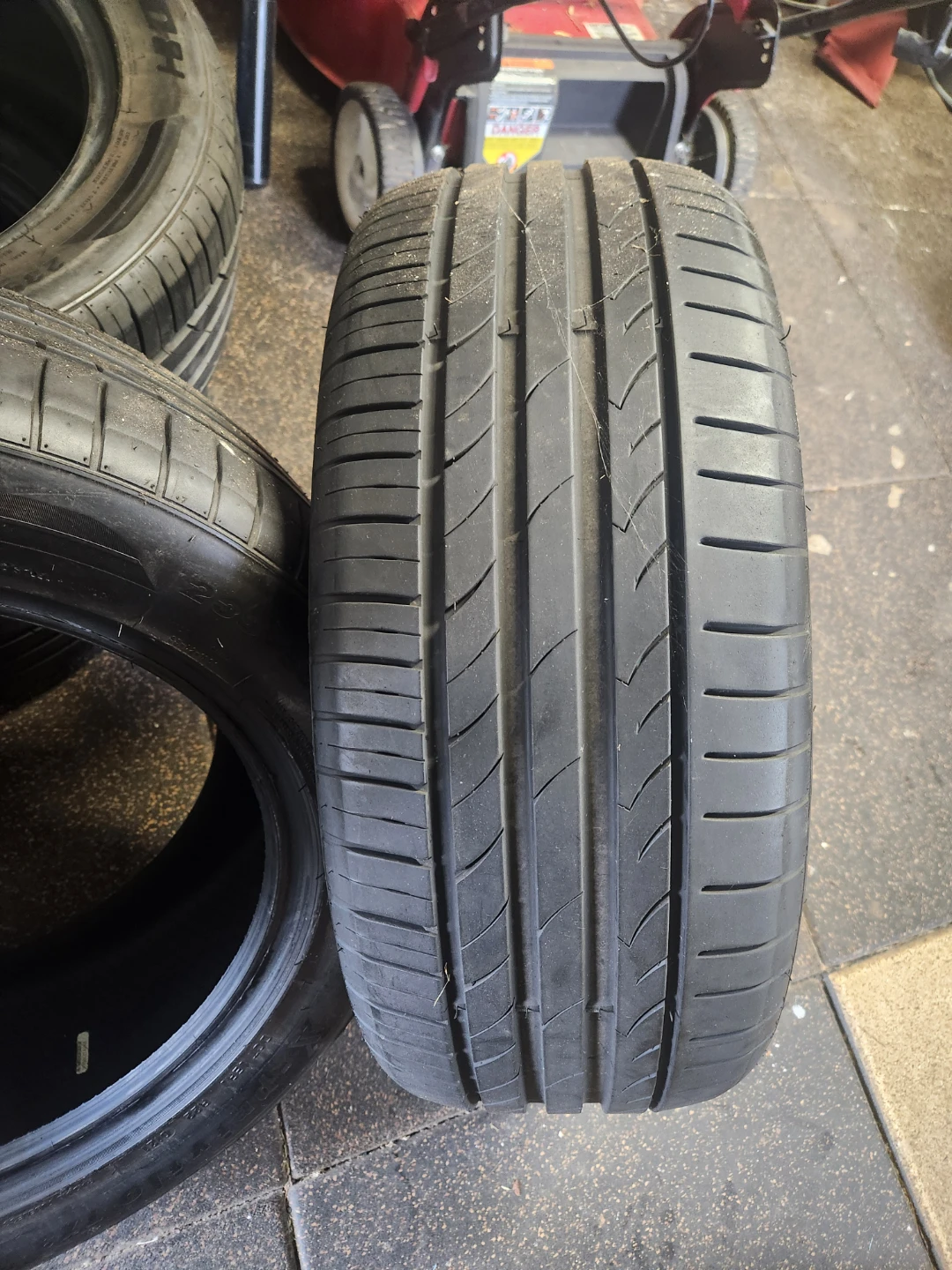 Set of 4 Used Tires 235/50/17zr - photo 2