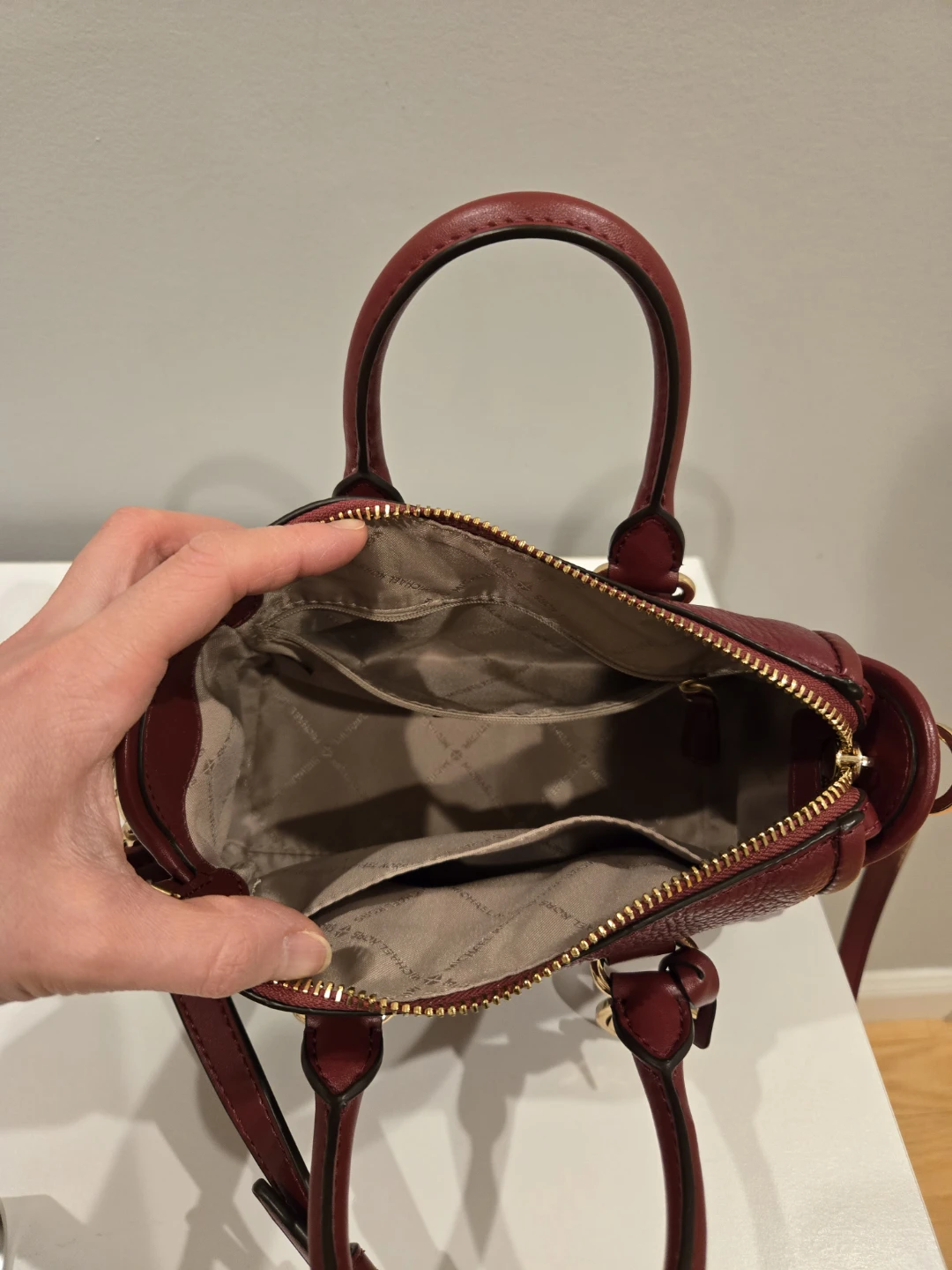 Michael Kors Burgundy Leather Satchel Handbag - photo 2