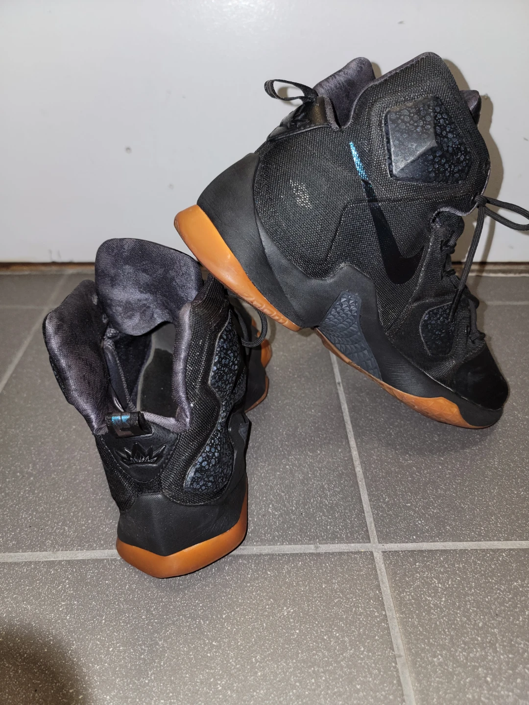 Nike LeBron Soldier 10 Black Gum Basketball Shoes - photo 2