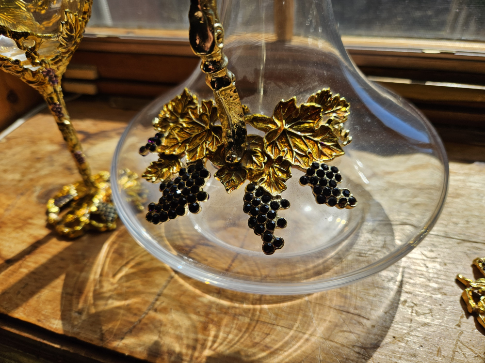 Decorative Wine Decanter and Glasses Set - photo 3