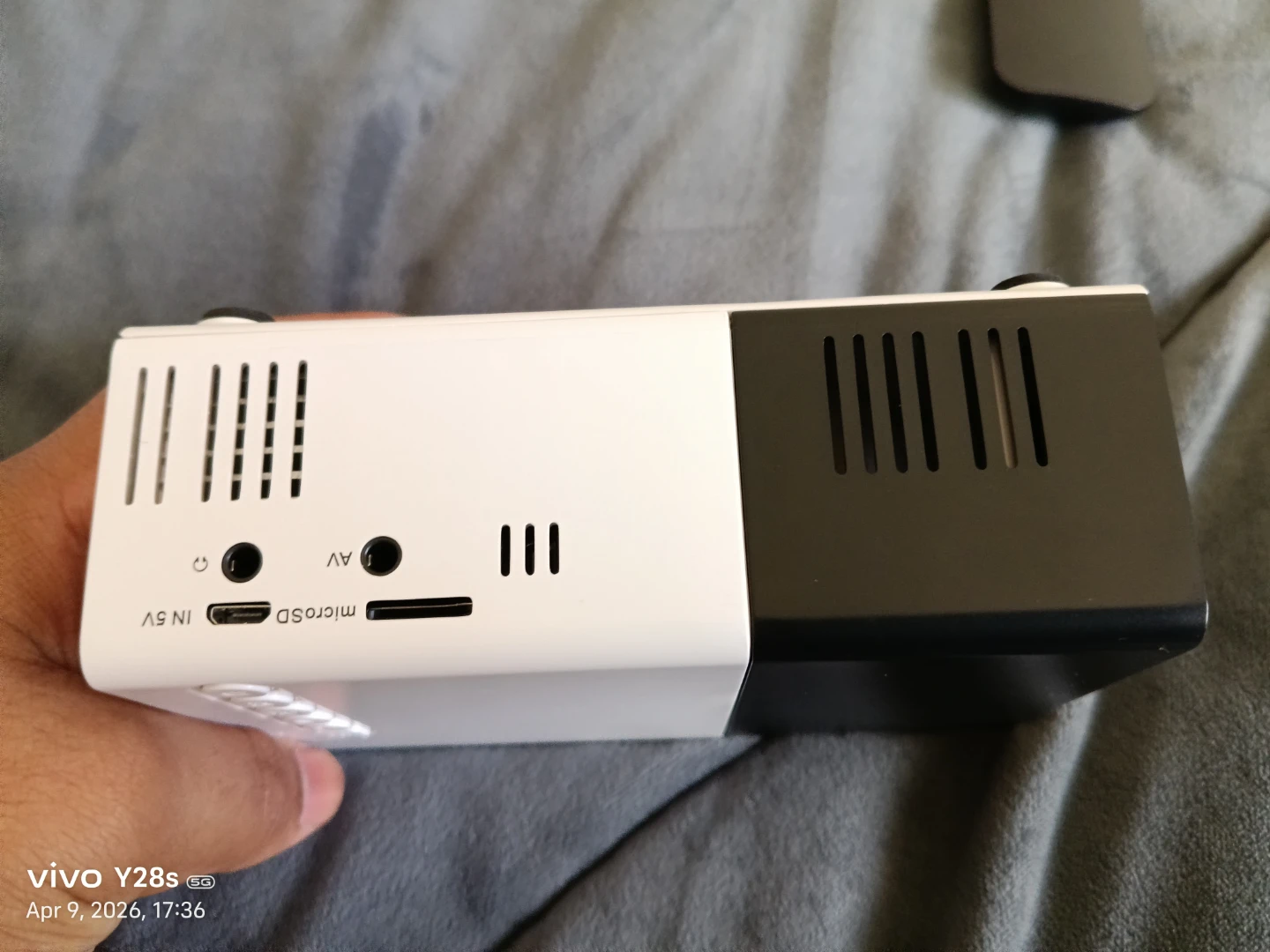 LED Projector - photo 4