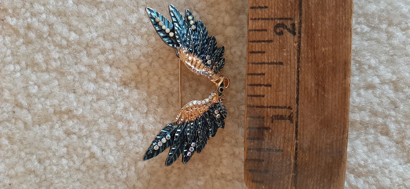 Wing-shaped Brooch with Rhinestones - photo 3