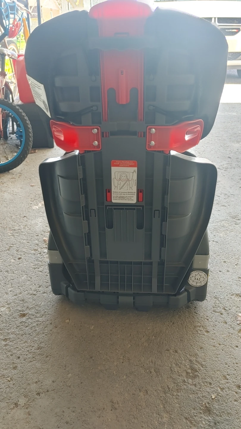 Graco Booster Car Seat - photo 2